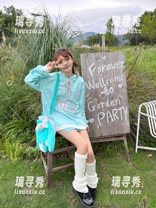 欲罢不能的入口：17免费吃瓜网站，热闹得像个庙会！