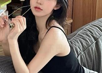 登录17吃瓜网，就像翻开了一个奇妙的盲盒，永远不知道下一条会惊掉我下巴！