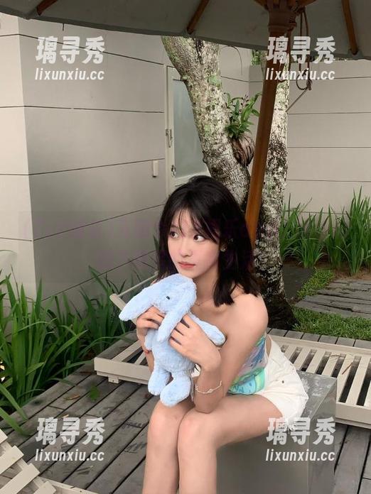 先刷个718娱乐app，顺便幻想下明星的真实生活！