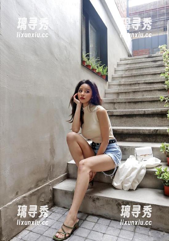 92吃瓜网 瓜友们注意啦,想在线碰碰运气?来“92吃瓜网”点进链接,绝对让你惊喜不断!