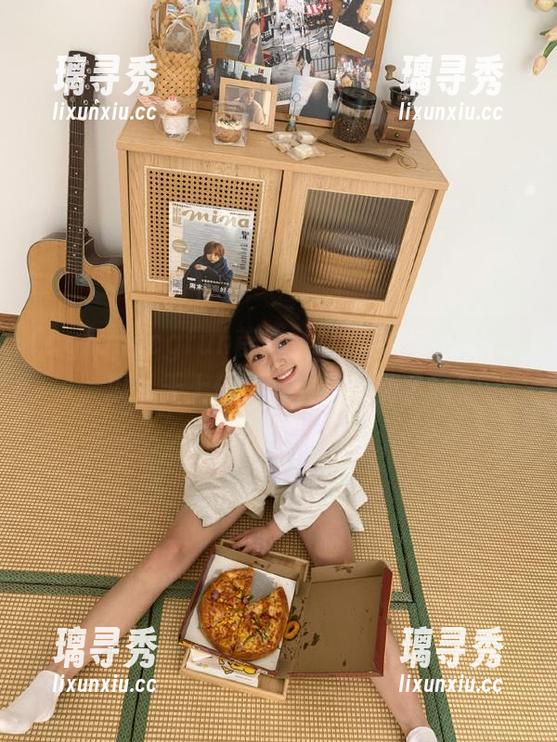 cgfun首页：这剧本写得真是绝，瓜从天上砸下来，你看到了吗？