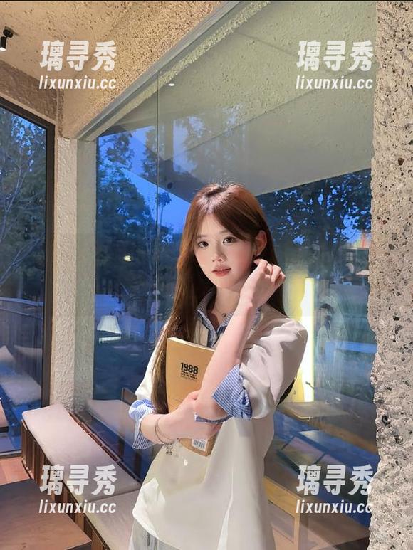 快来围观，hlw又更新了香艳八卦，真让人心痒痒