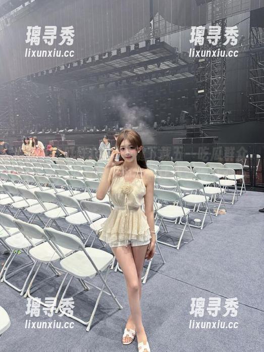 五一吃瓜群众网 一键下载五一吃瓜群众网在线,瓜溜溜的都有点让我变得小心心!
