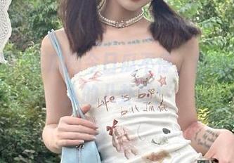 吃瓜网今日瓜不停，传送门就像人的八卦耳！