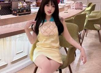 登录吃瓜网后，我发现大赛上连幽默都能搞成比赛，哈哈，谁能拿到第一}`