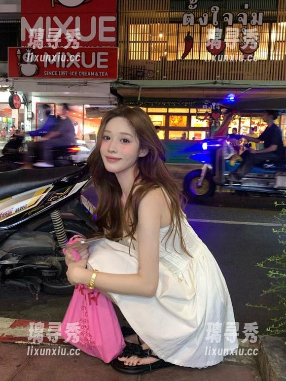 这份瓜皮剧情绝对值得，快去收藏吃瓜网在线观看，成片买一送一！