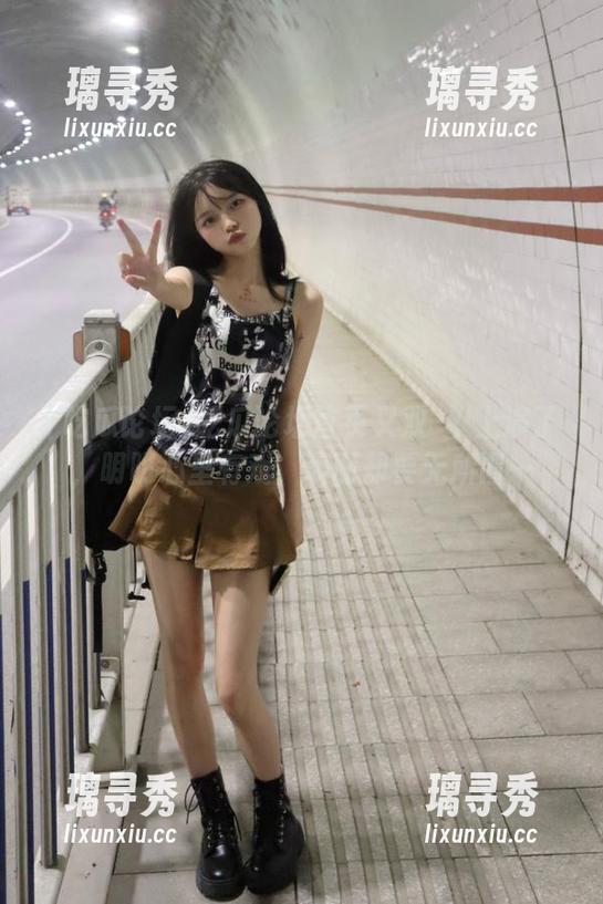 吃瓜论坛首页又双叒叒上演了，明明心里有戏，表面却要无所谓…