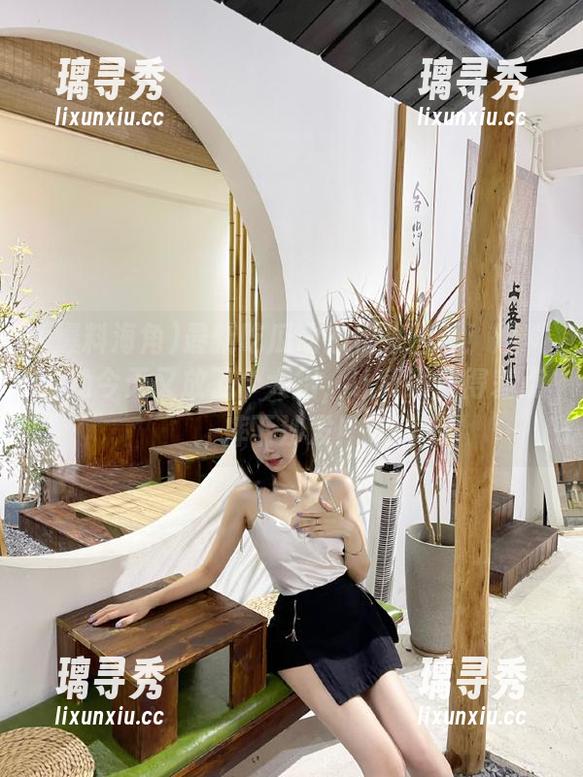 最新吃瓜动态快来围观！爆料海角今天又放了个大招，让我兴奋得差点摔下沙发！