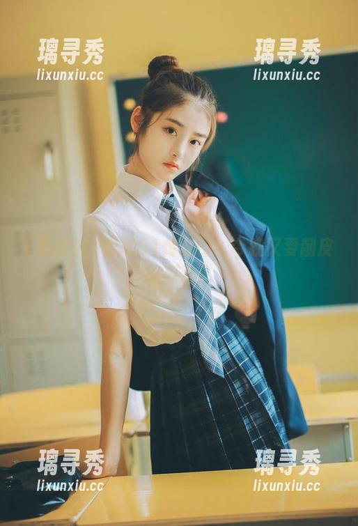 黑料91 黑料91传送门:今晚又要削皮吃瓜啦!