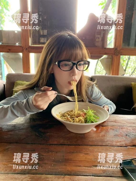 资源紧缺？来黑料不打烊网页版，咳，资源太丰富，反而有点选择障碍！