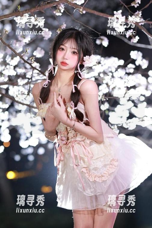 登录zztt15.su黑料不打烊，欢迎踏上瓜田的小径，不过小心脚下哦！
