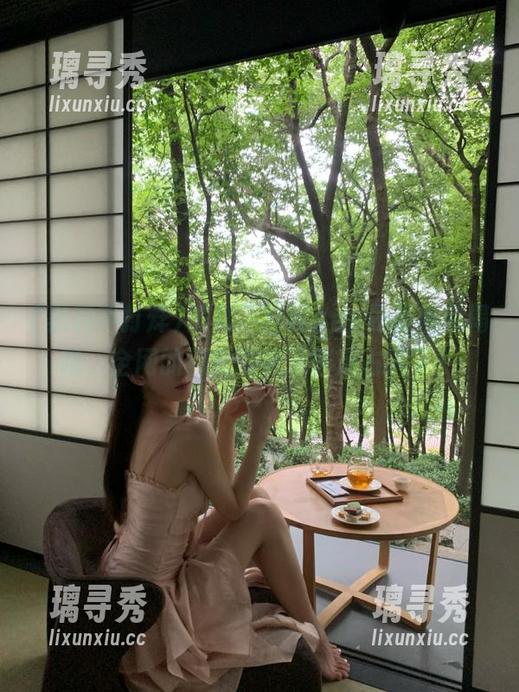 黑料不打烊app最新反应揭晓，全网的目光都被这些瓜占满了！